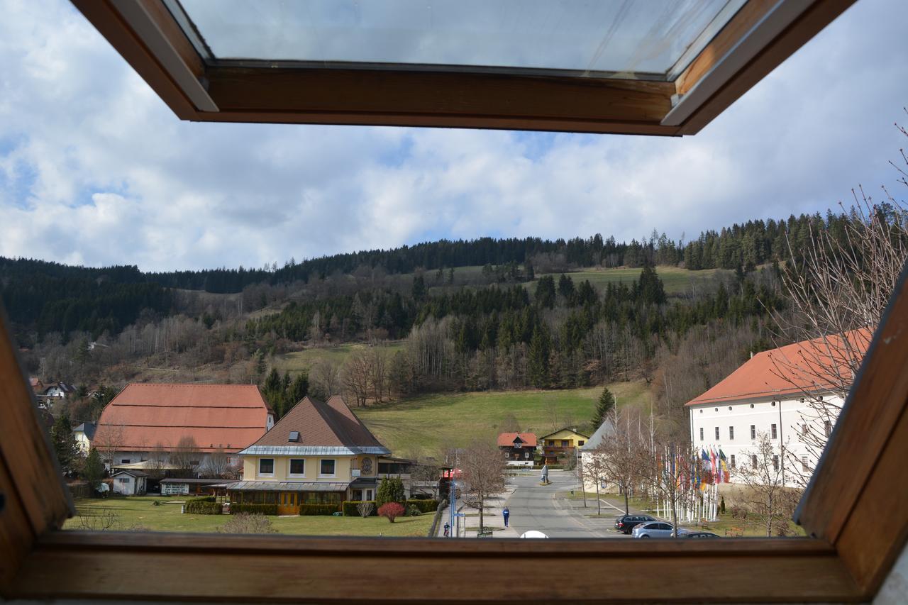 Kronenwirt Gurk Exteriör bild